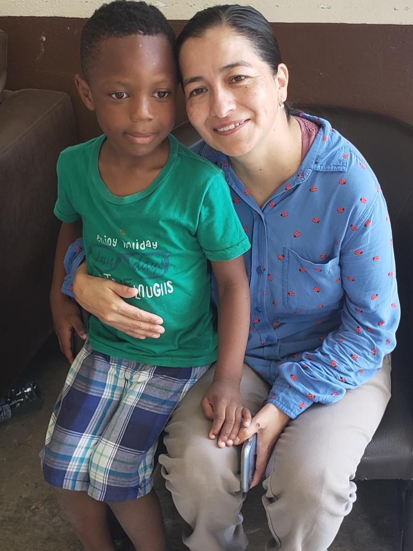 Elvia and Haitian child (002)
